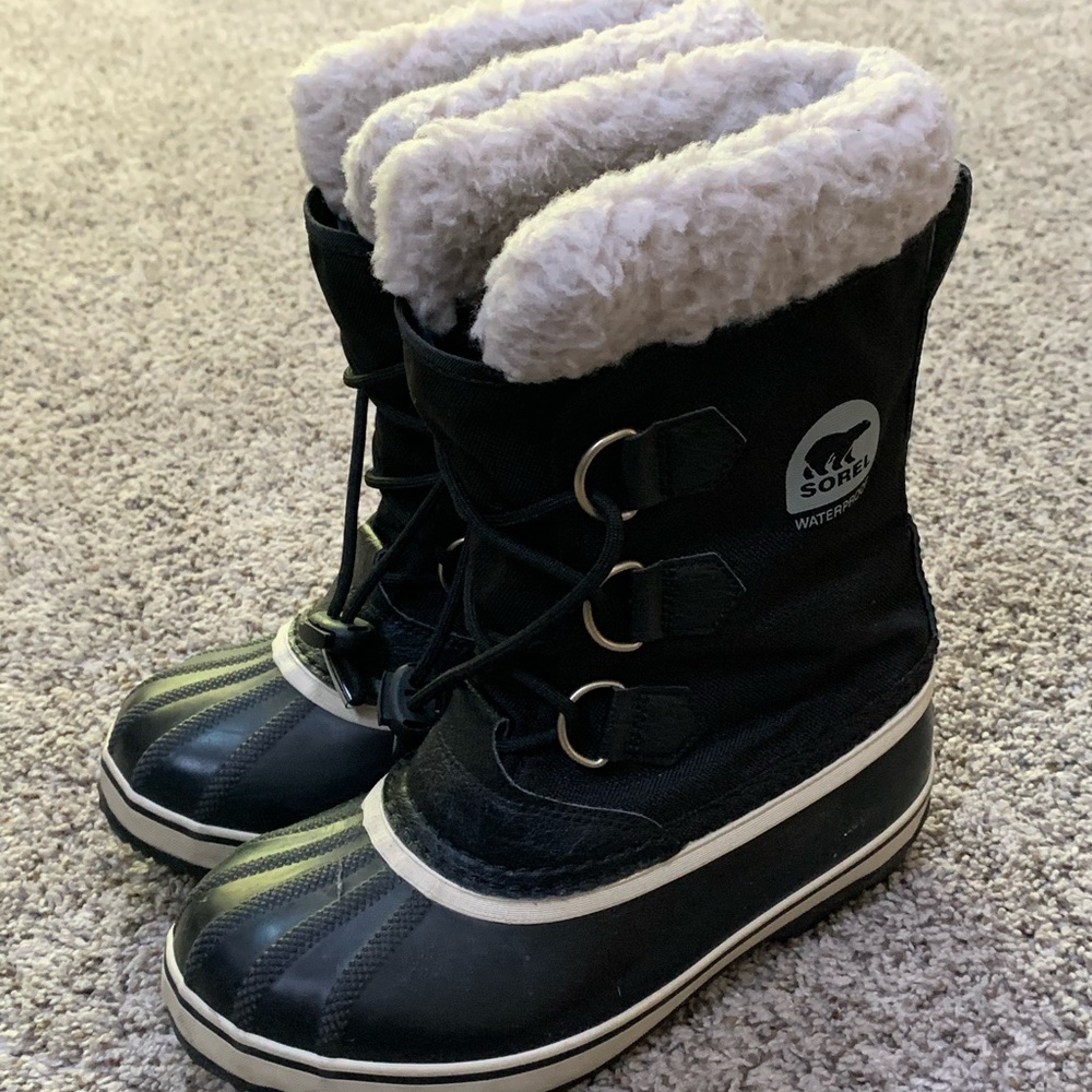 Boys sorel boots